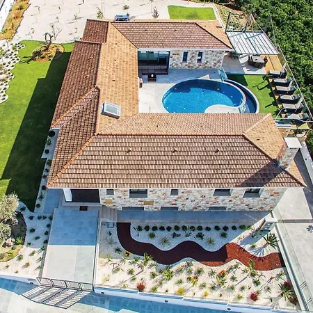Вилла Marietta *